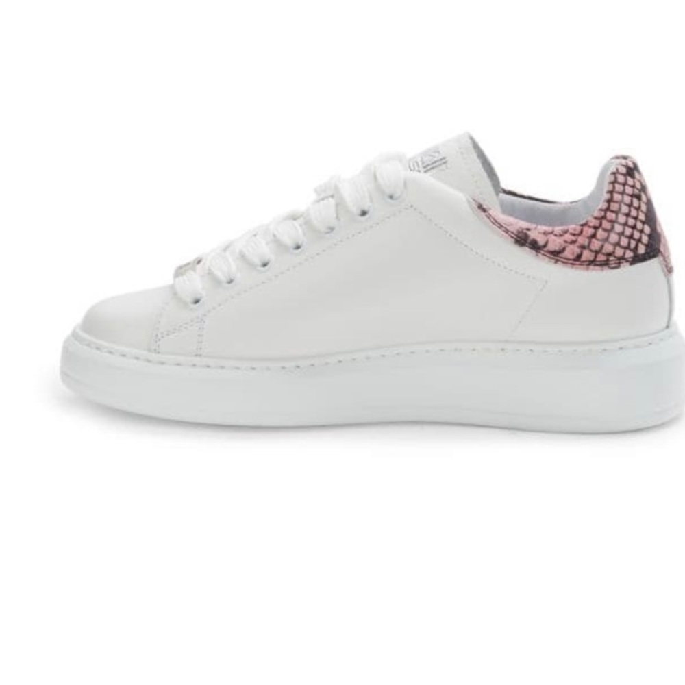 CAVALLI CLASS BY ROBERTO CAVALLI
Leather Low Top Sneakers. New without box. - Picture 4 of 6
